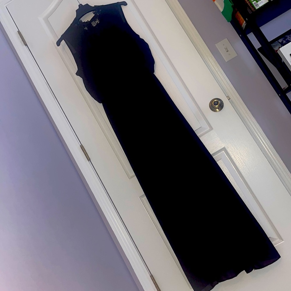 Size 10/12 Long Black Lace neck formal dress